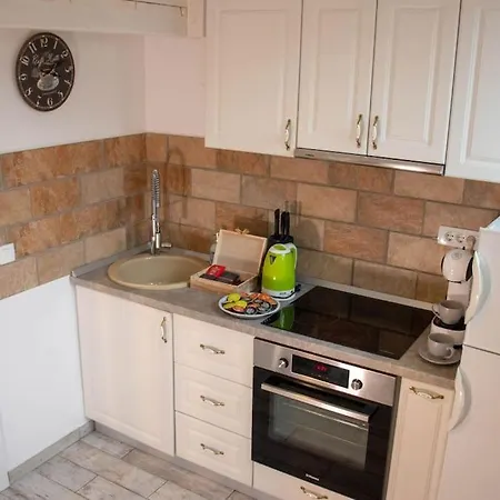 Apartament Muse Loft - Lovely Place In City Center With Patio