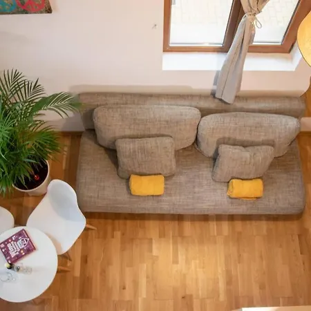 Muse Loft - Lovely Place In City Center With Patio Apartament Bucureşti