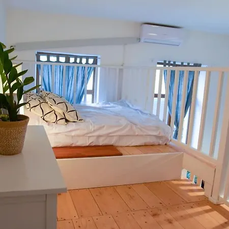 Muse Loft - Lovely Place In City Center With Patio Apartament Bucureşti