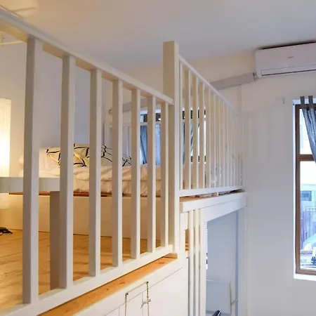 Muse Loft - Lovely Place In City Center With Patio Apartment *