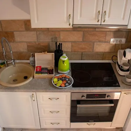 Muse Loft - Lovely Place In City Center With Patio Apartment *